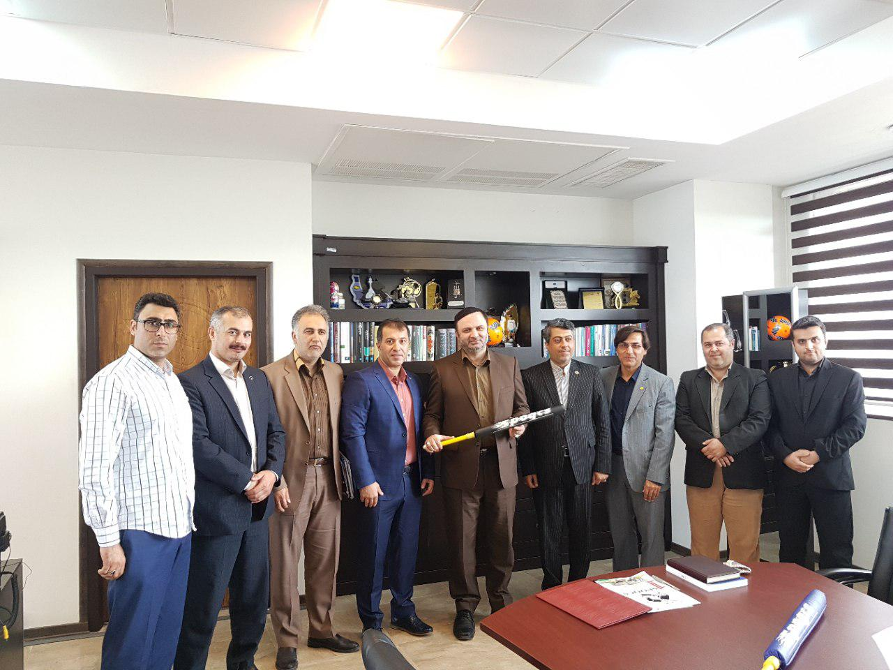 انجمن اسپوکس از مسئولین منطقه آزاد انزلی تجلیل کرد